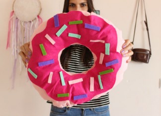 DIY Donut Pillow from Felt