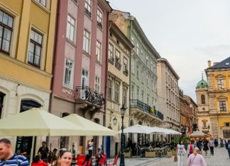 Lviv Gezi Notları: Pasaport Kontrolü, Gezilecek Yerler